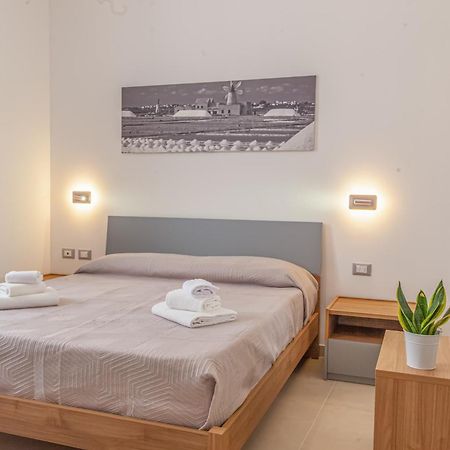 Isgro Rooms Марсала Екстериор снимка