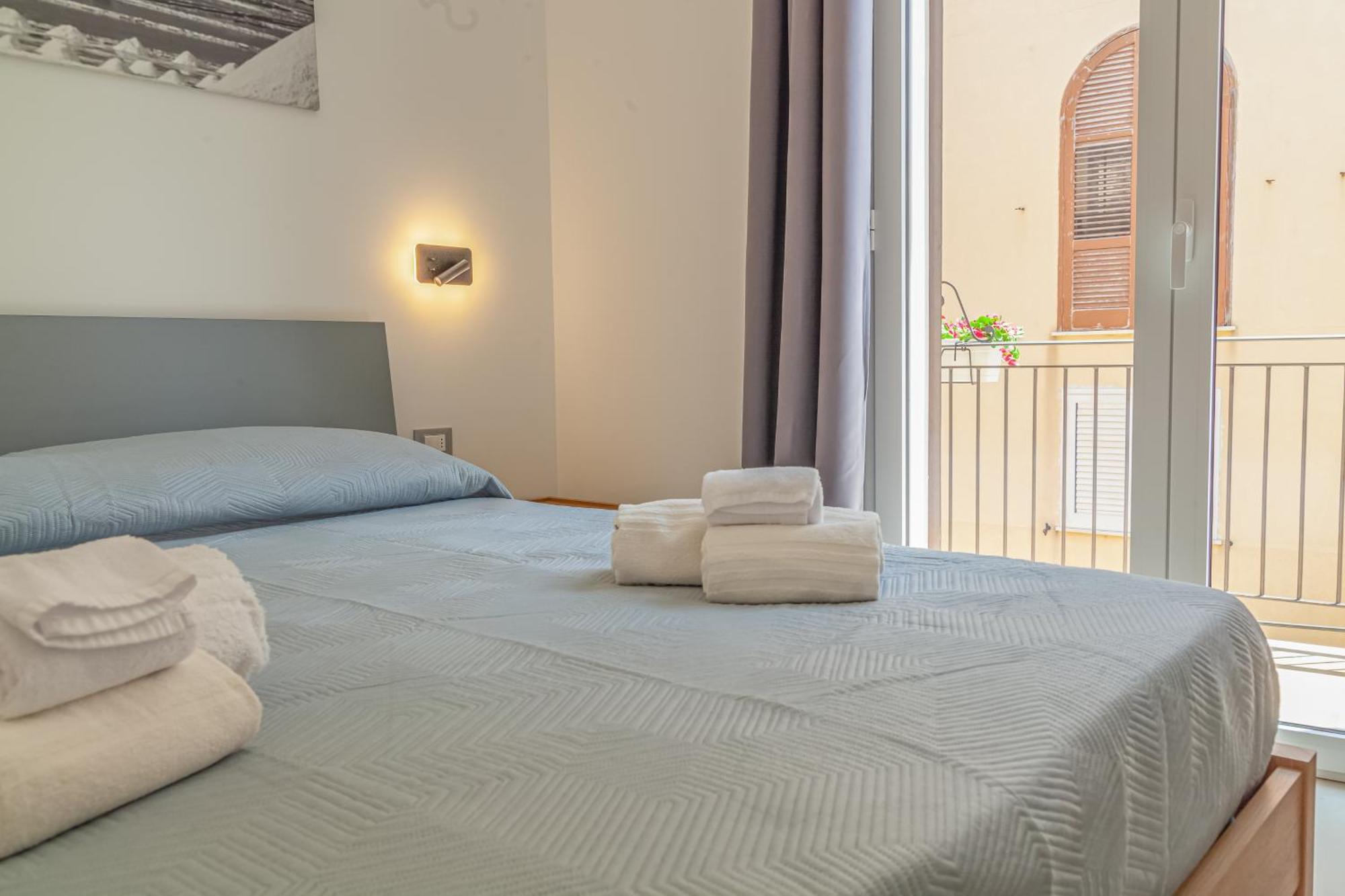 Isgro Rooms Марсала Екстериор снимка
