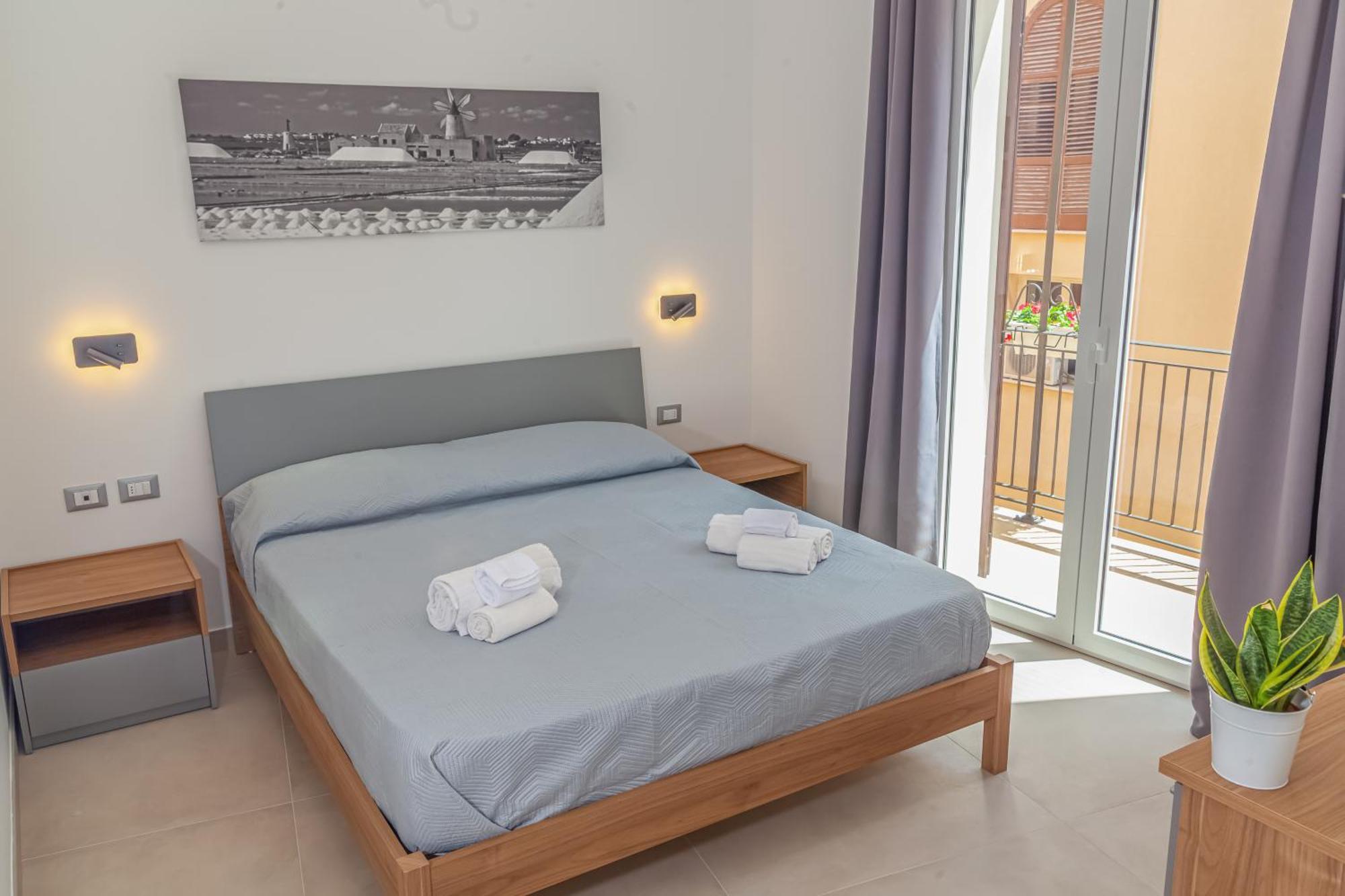 Isgro Rooms Марсала Екстериор снимка